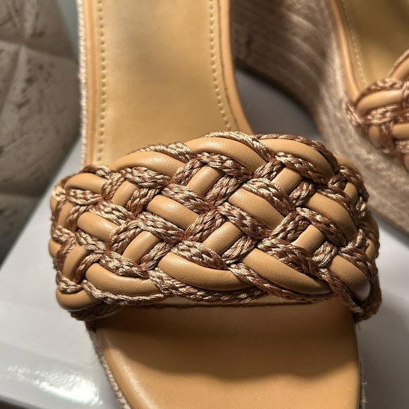 Nine West Hosana 3 Tan Wedge Sandal Size 9 - Picture 5 of 10
